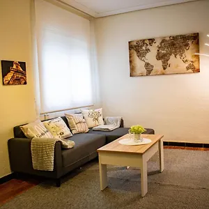 Apartamento Entero, A 15 Minutos De Zona Centro Con Plaza De Aparcamiento Opcional, Córdoba